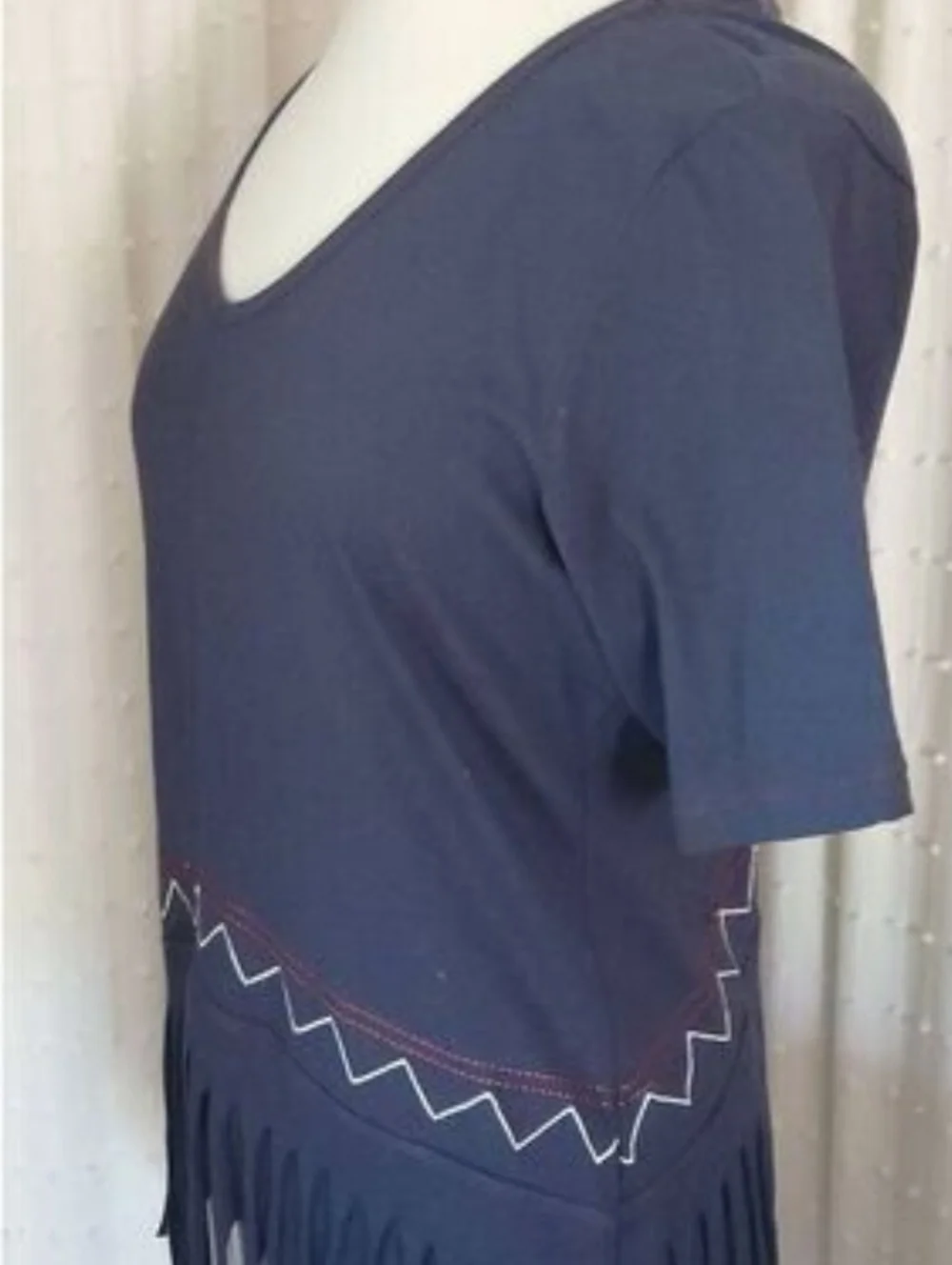 Cruel Women’s Navy short sleeved Fringed Western Inspired V-Neck Knit Top - Picture 4 of 8